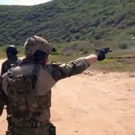 Name the Weapon⬇️ Former Canadian CSOR Operator on a shooting range in Jamaica #specialforces #specialops #specialoperations #military #police #sof #fyp #foryou 