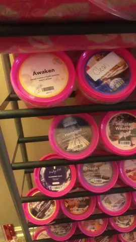 Choices beyond choices🤩🫣😜 #pinkzebra #pinkzebrahome #homefragrance #waxmelts #smellgood #nontoxic #chemicalfree #fyp #ohmydamn #workfromhome #sprinkles #askmehow #ifyouknowyouknow 
