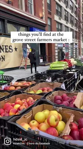 #farmersmarket things 😊 🥕🥖restock your pantry with fresh local goods ➡️ Thursdays 4-6pm at the grove street PATH plaza #historicdowntownjc  Vendors to look for :  @stonyhillfarms 🥕 @pickles_olives_etc 🫒 @jedsbreadcraftbakery 🥖 @nitjuandesigns 👑 @urbanglobrand 🕯️ @lovethesoup 🥫 @broomsticksandchocolatechips 🍪 @burbujas_damor 🧼  #njfarmersmarket  #jerseyfresh #jerseycitylocal  #shoplocal #knowyourfarmer 