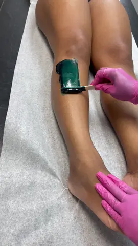 Silky Smooth Legsssss . Here’s a clean up strip 💕💕 smooth application for as less pain as possible 🫶🏾 #Memphiswaxing #Memphiswaxer #Eyebrowwax #Brazilianwax #Bikiniwax #Eyebrowtint #Lashextensions #Volumelashes #Blackownedbusiness #Memphiswaxer #Dallaswaxer #Houstonwaxer #Atlantawaxer #Hardwax #Fullbodywax  #Waxing #Waxingvideo #waxtips #speedwaxing #dermwax #jackson #westmemphis #arkansas #Nashville #dermwax #ewc #blackwaxer #cirepel #howtowax #viral #viralvideo #2023 #howtodoabrazilianwax #waxathome #howtowax #esthetician