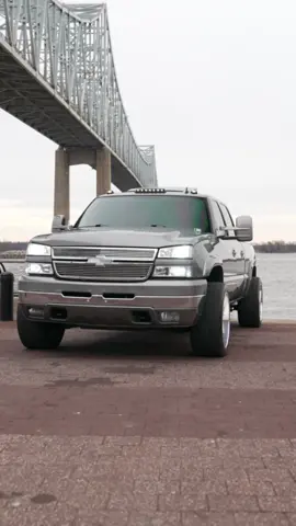 The loop tho 😮‍💨  #fyp #dmax #chevy #cateye #lbz 