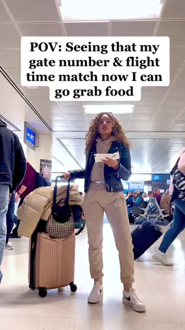 Who else is guilty of doing this? #airlinetiktok #gatecheck #travellife #traveltiktok #travelers #airportoutfit #airporttiktok #flights #traveltips #catchingflightsnotfeelings 