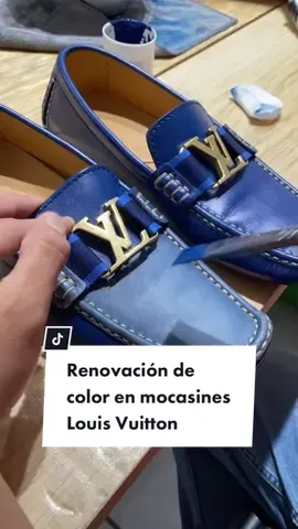 Así renovamos el color en unos mocasines Louis Vuitton, nuestros procesos son artesanales y con estricto control de calidad #louisvuitton #shoes #shoerepair #thecleanindustry #premium #shoestyle #fypage 