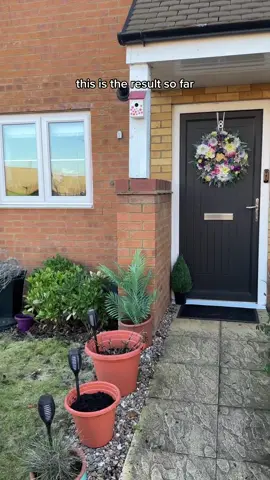 Front garden spring clean up! 🌿 Hopefully the bulbs still grow to add some colour 👏🏼 #gardening #gardenproject #gardening101 #gardentok #gardendesign #gardeningtips #gardendiy #diygarden #diygardening #springwreath #springwreathfrontdoor #springwreaths #springvibes #springgarden #springgardenprep 