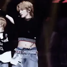 #taeyong candu banget kalo udah liat ty pake crop top 😫