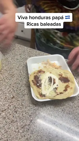 Baleadas hondureñas #baleadas_honduras🇭🇳504  #honduras #comida #pollocontajadas 