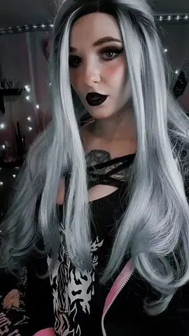 🖤🥀 #remains0ftheday #altgirl #gothicmodel #satanist #baddragon #baddragongirl 