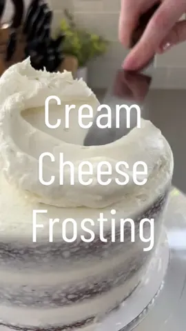 Cream cheese frosting! Recipe on cakemehometonight.com! #creamcheese #creamcheesefrosting 