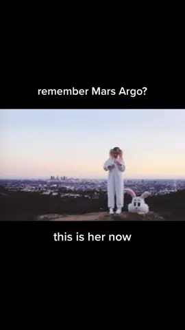 she walked so I could run #MarsArgo #computershow #indiepopartists
