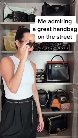 Canr help but stare at an amazing handbag in the wild 👀 #handbagaddict #bagcollection #bagcollector #hermeskelly #kelly28 #vintagekelly #vintagechanel #chanelbelt #fyp #luxurybag 