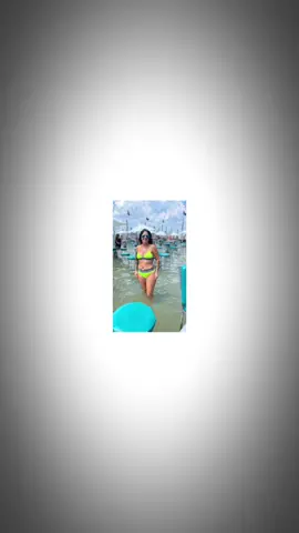 My moms a baddie🔥 #CapCut #mymom #MomsofTikTok #momsabaddie #hot #oceancity #2023tiktok #mom #mymomandme #hotties #fyp #trend #foryou 