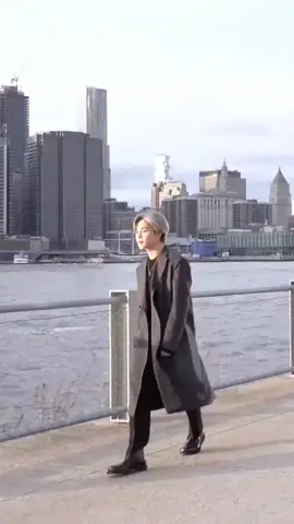 aku adalah jhope ketika di videoin teman, awalnya serius endingnya malah ngakak, ada yang sama? #parkjimin #junghoseok #fypシ 