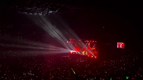 Biggest crowd for mamamoo asian tour. #Mamamoo #mycon #myconinph #myconinmanila #mamamooinph 