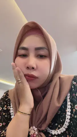 😀😀😀menggusir kejenuhan epek kelaman menunggu antrian😊😊
