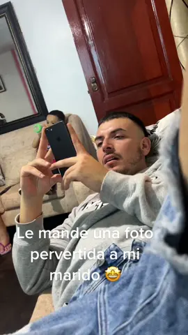 Lo tengo loco 🤣🤣🤣 #pervertido #locos #risas 