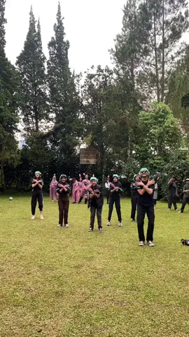 Yel yel Kelompok 6 : Sixasix