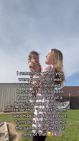 #greenscreenvideo mamas girl just like me🥹🫶🏻 #ftm #tinybestie #mamasgirl #babygirl #blessed #momtok #capcut 