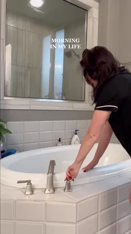 Happy Monday!!! Cheers to a new week! #morning #morningvlog #morninginmylife #morningroutine #mommorningroutine #mommorning #mommornings #mom #MomsofTikTok #momtok #sahm #sahmlife 