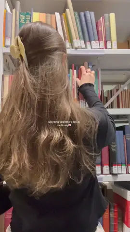 Spending Valentine’s Day studying💌 #heartbreak #ValentinesDay #studytok #studywithme #library #lanadelrey 