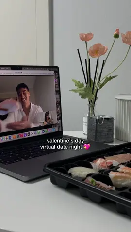 우리 valentine’s date 💖 @Justin #ldr #longdistancerelationship #lovestory #couplegoals #couplegoals❤️ #ValentinesDay #grwm #datenightideas 