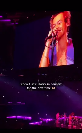 that night did not feel real at all #harrystyles #harryshouse #msgn6 #hslot #loveontour 
