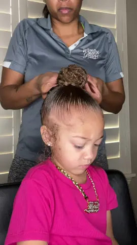 Cute easy rubber band hairstyle with messy bun! #ryanchloee #kidhairstyles #hairtutorial #childrenhairstyle #fyp #mixedgirlhairstyles #mixedkidhairstyles #blackkidhairstyles #mixedhair #rubberbandhairstyle #blackgirlhairstyles 