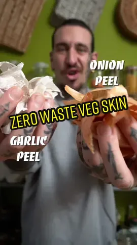 Next time you grow or buy organic onions, don’t throw away the skins but use them to make this zero waste condiment which is absolutely delicious!  tip - when you use the oven to cook something, use the left over heat (oven off) to dry your onion and garlic skins. Just simply keep the door shut and let them dry. ONION & GARLIC PEEL POWDER 🧅🧄 •onion peel •garlic peel  •salt  •pepper •paprika powder •chilly powder  •optional flavours example: Mediterranean herbs, masala mix, chives & dill . STEP BY STEP: 🥣  - wash your peels together or separately depending on the quantity you have if you want 2 different powders. - tap them dry and place on a baking tray - bake at 160* for about 5 min keep an eye on it and make sure they nice and crispy when ready (turn off the oven and leave the door shut until dry) - blend them until you have a fine powder. - add salt , pepper , paprika and chilly powder for a great fries potato seasoning or get creative using different mixed Mediterranean herbs or a masala mix . - the quantity depends on how much peels you have so taste the mix first to get the best result #fyp #foryoupage #contentcreator #zerowaste #onion #garlic #zerowastetips #zerowastehacks #zerowasteliving #zerowastetiktok #EasyRecipe #veggiescraps #ecofriendly 