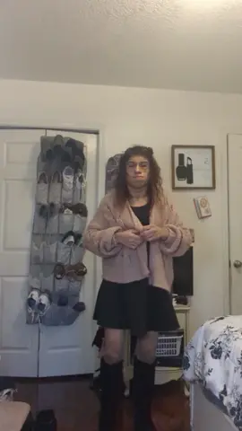 dancing by myself because I am single 💖 bailando yo sola porque estoy soltera 💕😉 #itsoktobesingle #loveyourself  #selflove  #positivevibes #pensamientospositivos  #NextLevelDish #fyp #viral @yessimperfections92 