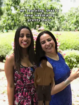 The difference is insane #CapCut #wavyhair #browngirl #straighthairvscurlyhair 