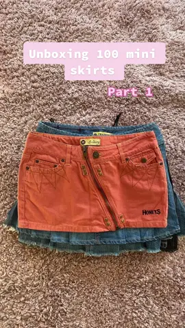 Part 1 unboxing 100 mini skirts 🤩 #y2k #miniskirt #y2kskirt #fashion #fashiontiktok #fashioninspo #janenorman #morgan 
