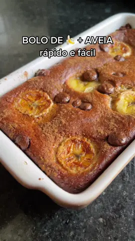 Usem suas bananas maduras e façam bolinhos totosos sem sair da dietinha #receitasimples #dietas #alimentacaosaudavel #banana #bolofit #comersaudavel #receitas #recipes #recipesoftiktok #fyp 