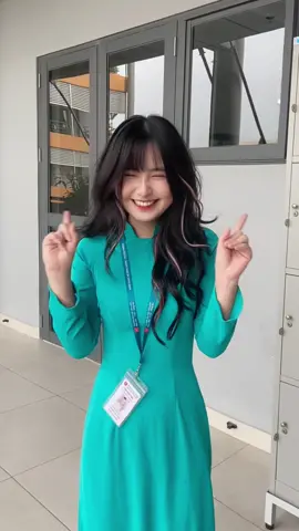 Ngại quá nên nhảy sai tay luôn =)))) #stormick #vlu #vluuniversity 