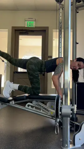 Dump truck loading 😏 #gluteworkout 