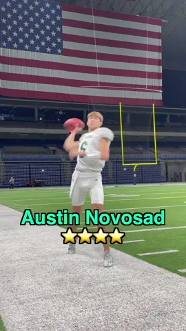 The #2 Ranked QB in Texas chooses Oregon 🦆 #football #nfl #CollegeFootball #texas #sports #quarterback #athlete 
