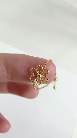 P1970 only| 18K Flower Ring-adjustable up to size 9 #18kjewelry #18ksaudigold #18kpawnable #adjustablering #legitseller #goldsupplier  #withphysicalstore #mjmgoldjewelry 