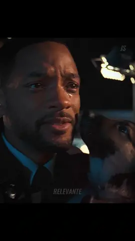 SAM PROTEGE A PAPÁ #amigos #perros #heroes #soyleyenda #zombies #willsmith #compañeros #sobrevivientes #historiastristes #lethergo #parati #viral 