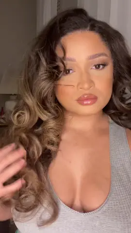 Why can my hair not hold a curl?!?! 😵‍💫😵‍💫😵‍💫 #hair  #curlyhair #straightenedcurlyhair #pincurls #hairtips  