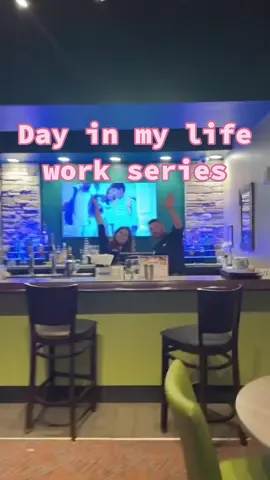 Come to work with me at the bowling alley🎳👾🎰 #dayinmylife#work#serverlife#servertiktok#Vlog#worktok#grwm#fyp 