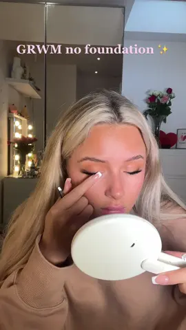 @scrblbeauty the ice roller you all need! #iceroller #icefacial #icingface #grwm #makeup #glamemakeup #nofoundationmakeup #foryoupage 