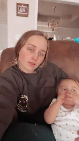 #greenscreen birthed a baby & joined the army & have succeeded in it this far. I'll be DAMMED🥴🫶🏻 #imawomanchallenge #momtok #miltok #babygirl #girlsrule 