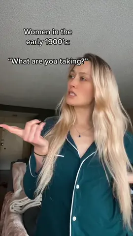 Lmao weird🤣💊 #birthcontrol #birthcontrolpill #birthcontrolproblems #womensbodies #womenshealth #1900schallenge #ancestors #feminineenergy #trendingaudio #americanhistory #birthcontrolcheck #onlinehealthcoach 