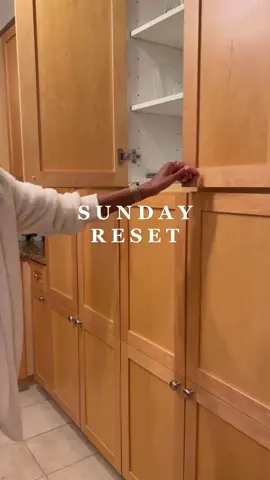 Make sure you make time to clean your space and clear your mind.#selfcareroutine #selfcaresunday #lifestyleblogger #cleanupwithme #sundayreset #naturalhairtiktok #lifestyletiktok 