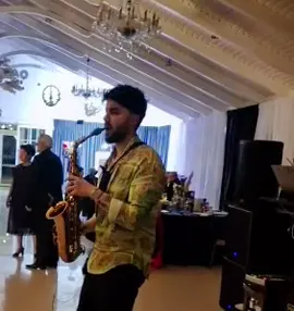Am zis sa incerc si eu. #habibi #saxophone