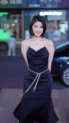 Whose girlfriend is this#girls #chinesestreetfashion #streetphotography #chinastyle #fashionstreet #fypシ 