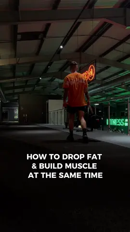 Drop body fat and building muscle - Body Recomposition takes time, with the right structure, and correct application 📌 imo the best way to get into shape 🙌🏼 #bodytransformation #musclebuilding #fatlosstips #weightloss #personaltrainer 