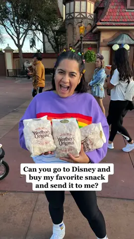 Every time I bring family and friends to Epcot I get them hook in karamell-küche popcorn. It’s the best popcorn ever!! This is a must try when you visit #epcot #gernany🇩🇪 pavilion  I’m a big @werthersoriginal_us fan, so having my 2 favorite snack combined is just heaven 🥹😍 make sure to mobile order on your way to the pavilion so you can skip the long line and grab your bag 😊 #disneytips #disneysnacks #disneymusthaves #disneylocal #disneyfriends #disneypopcorn 