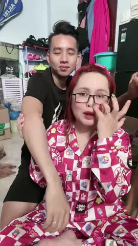 Khi bạn bán kem mà có chồng thì… 😂