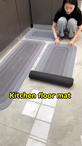 Kitchen floor mat, non-skid mat. #floormat #mat #kitchen #KitchenHacks #kitchendecor #waterabsorption #homehacks #uklife #foryoupage #ad 
