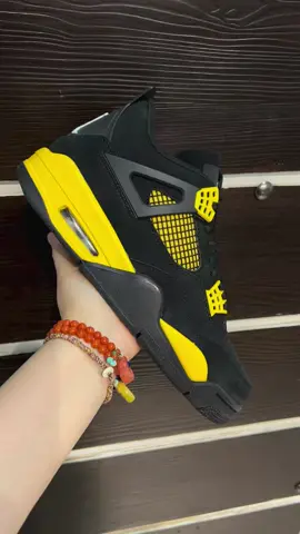 #Air Jordan 4 Thunder Black/Tour Yellow4#shoes #basketball #sports 