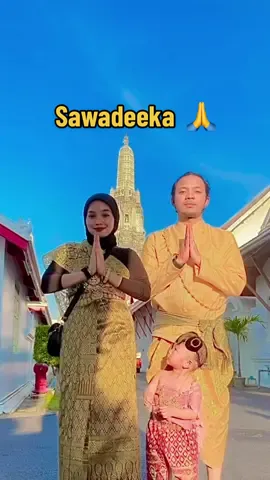 Sawadeeka 🙏🇹🇭 #bangkok #watarunbangkok #travel #thailand #fyp 